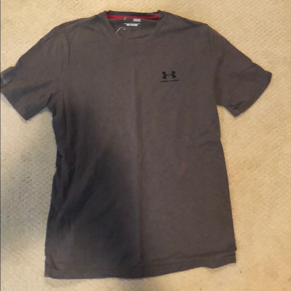 Under armor workout shirt